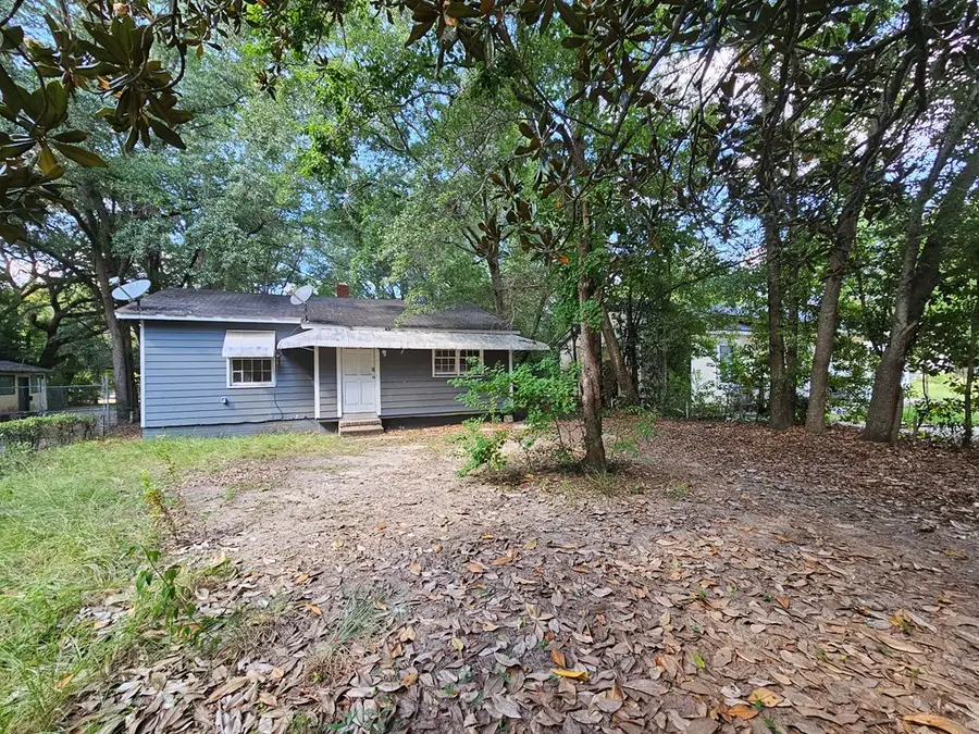 807 Lincoln Avenue, Albany, GA 31701 - #2