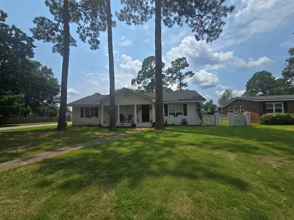 2101 Robinhood Road, Albany, GA 31707