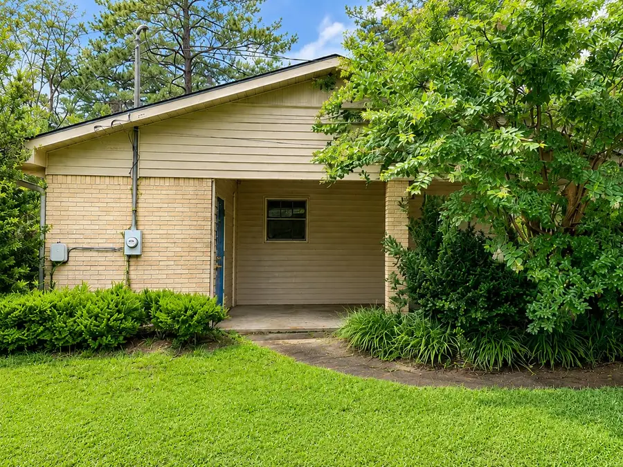 1504 Valwood Avenue, Thomasville, GA 31792 - #3