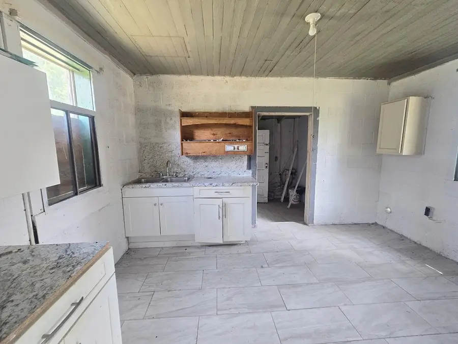 361 552 NW Tenth Ave, Dawson, GA 39842 - #2
