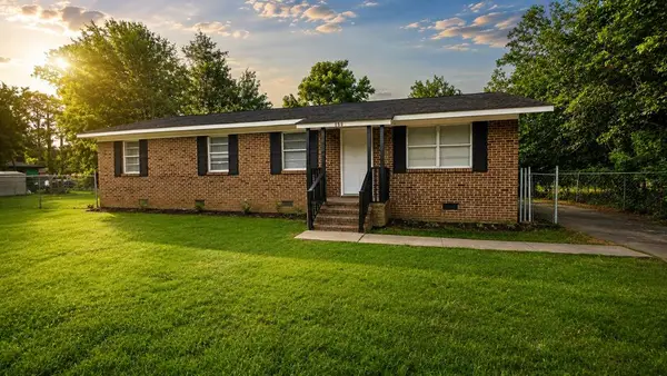 220 Ebony Ln, Albany, GA 31701