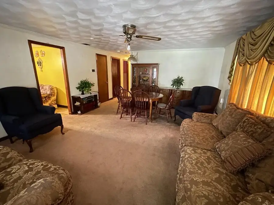620 Holloway Avenue, Albany, GA 31701 - #2