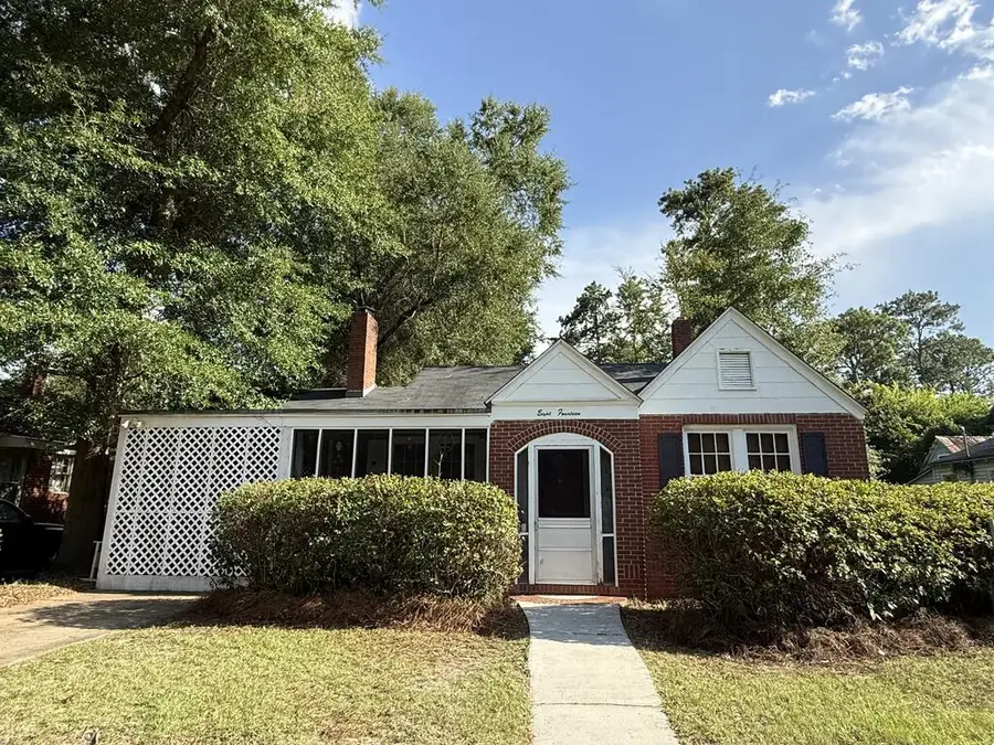 814 W 1st Avenue, Albany, GA 31701 - #2