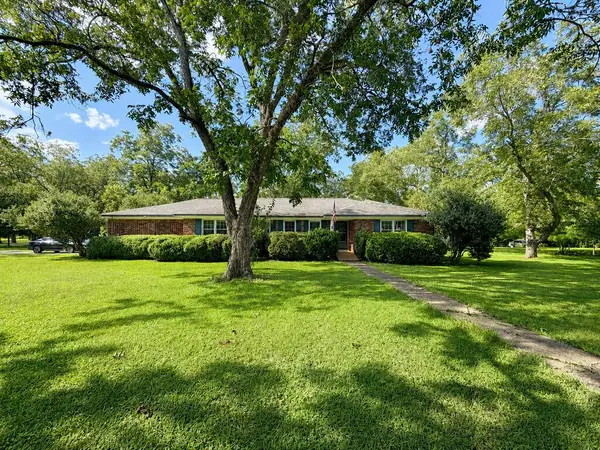 4917 Holly Hill Road, Albany, GA 31721