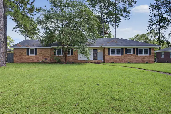 1902 Robinhood Road, Albany, GA 31707