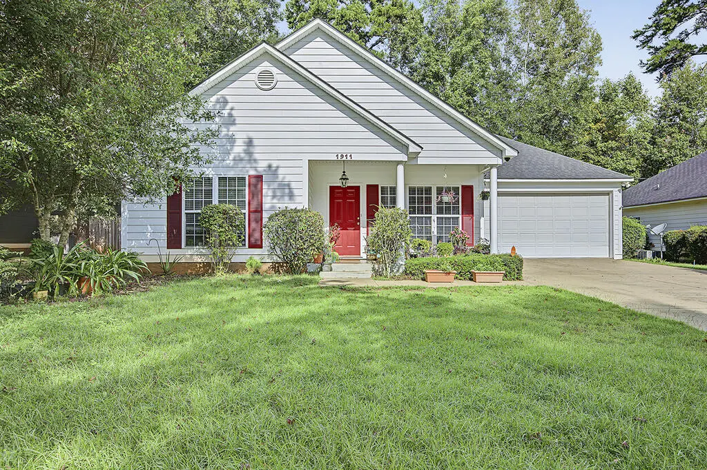 1911 Sussex Court, Albany, GA 31721 - #1