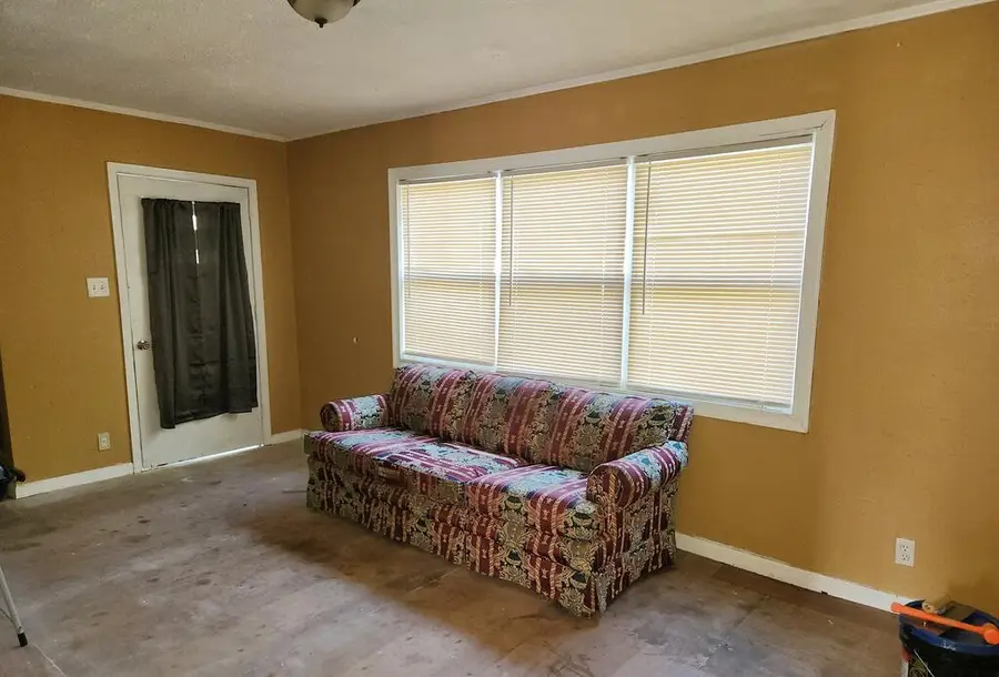 230 Frost Street, Albany, GA 31705 - #3