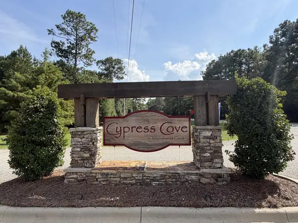 127 Hidden Cove Lane, Leesburg, GA 31763