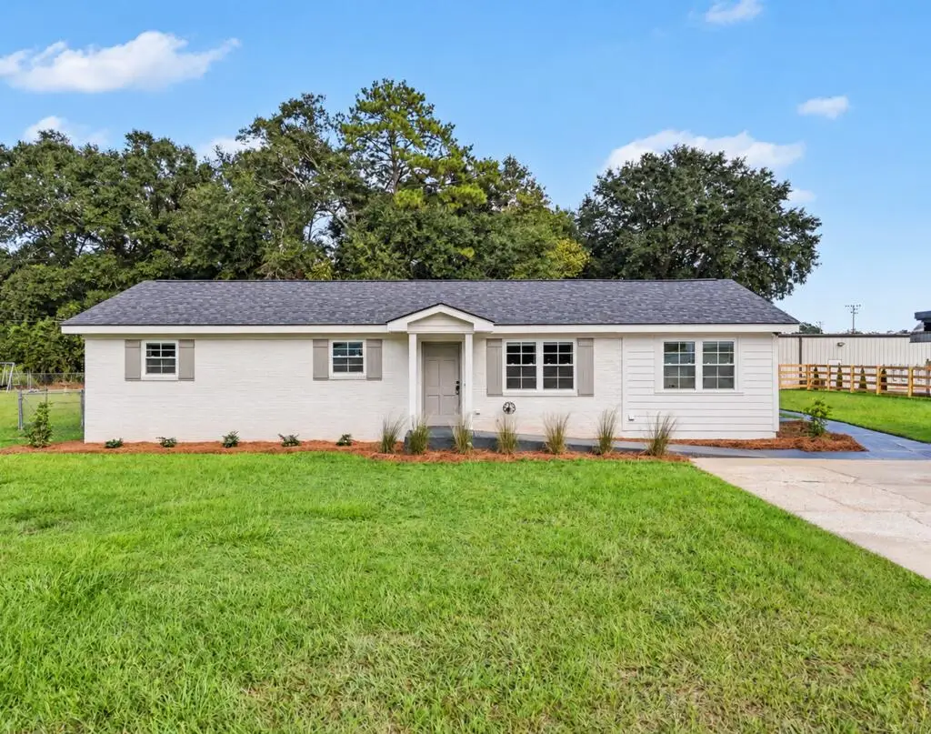 219 S Walnut Avenue, Leesburg, GA 31763 - #1