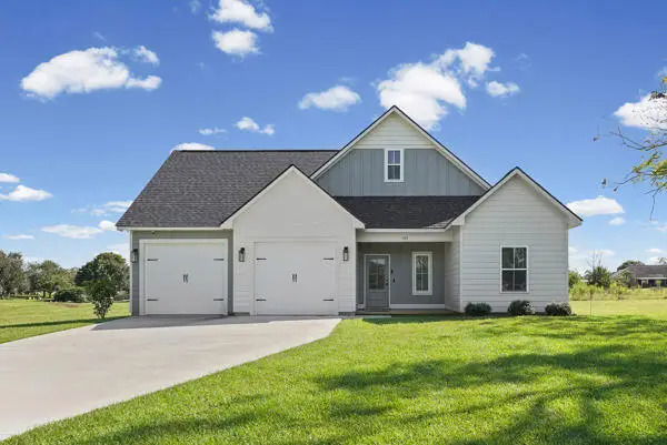 103 Chelmsford Court, Leesburg, GA 31763