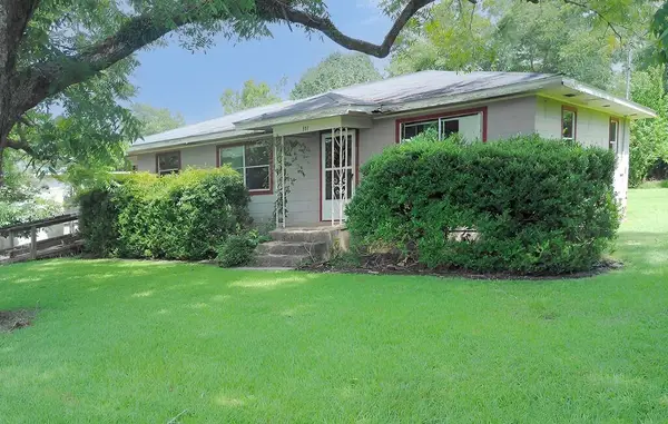 111 Magnolia Street S, Warwick, GA 31796