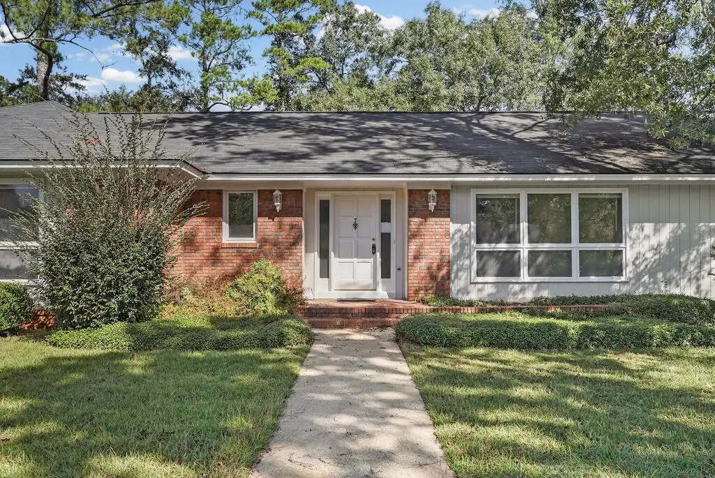 2300 W Doublegate Dr, Albany, GA 31721 - #1