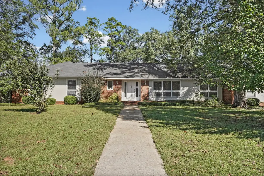 2300 W Doublegate Dr, Albany, GA 31721 - #2