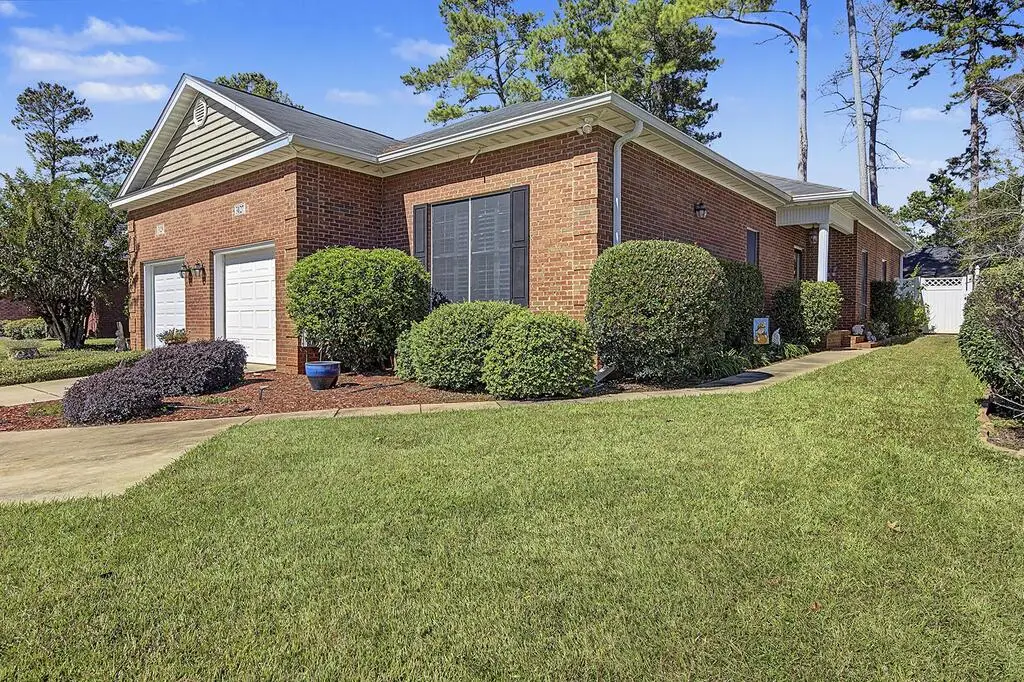 3127 Wax Myrtle Ln, Albany, GA 31721 - #1