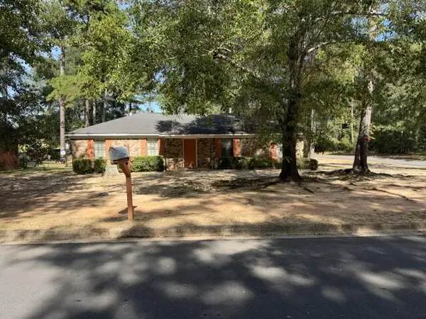 1217 Towering Pines Lane, Albany, GA 31721