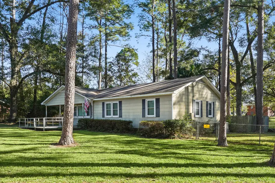 204 N Hibiscus Road, Albany, GA 31705 - #2