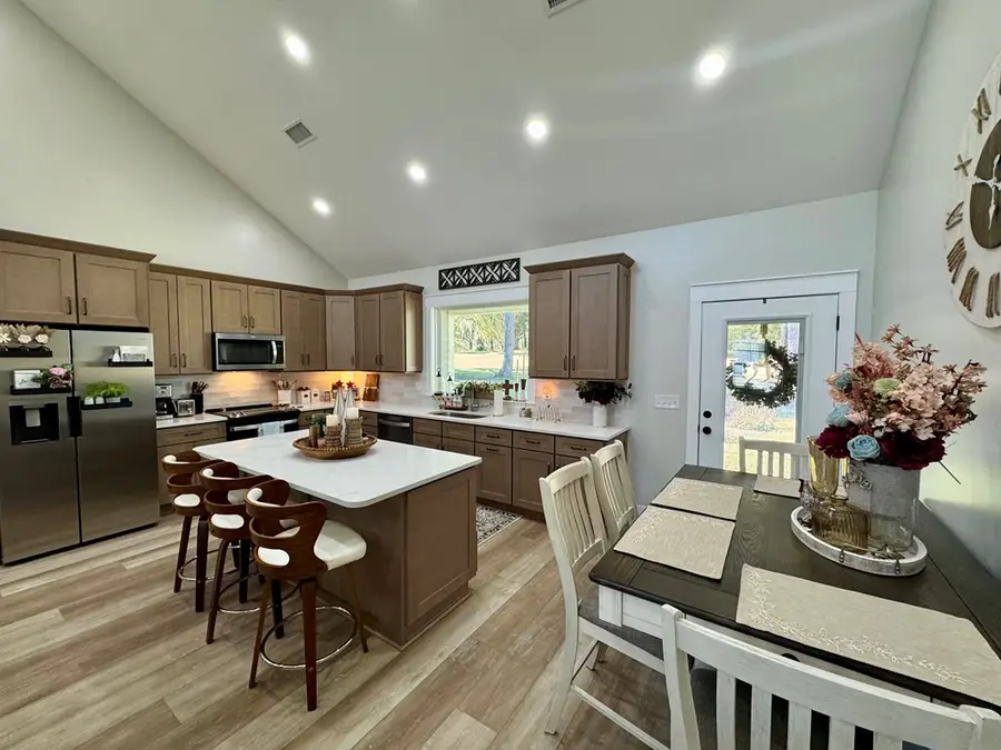 1514 A Fairway Dr, Bainbridge, GA 39819 - Image #3