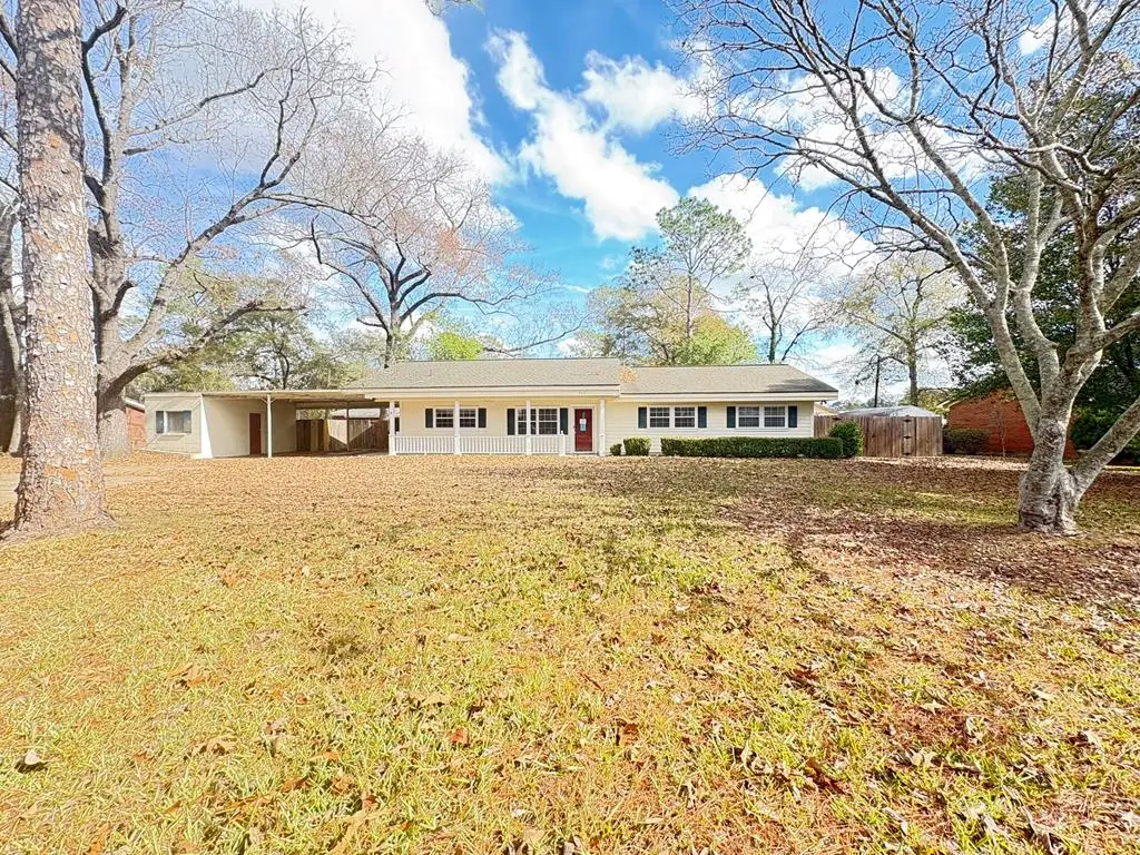 703 S Boulevard Dr, Bainbridge, GA 39819 - Image #1