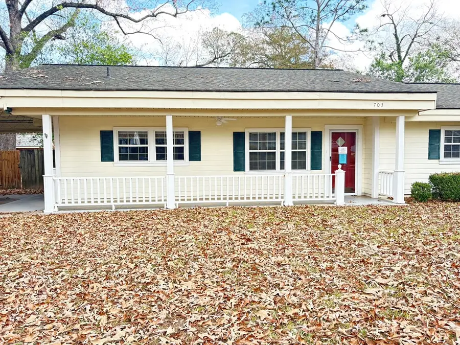 703 S Boulevard Dr, Bainbridge, GA 39819 - Image #2