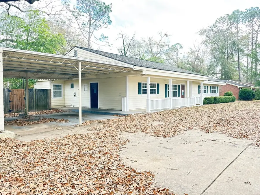 703 S Boulevard Dr, Bainbridge, GA 39819 - Image #3