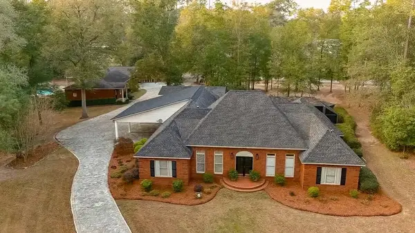 148 Douglas Point Dr, Bainbridge, GA 39819