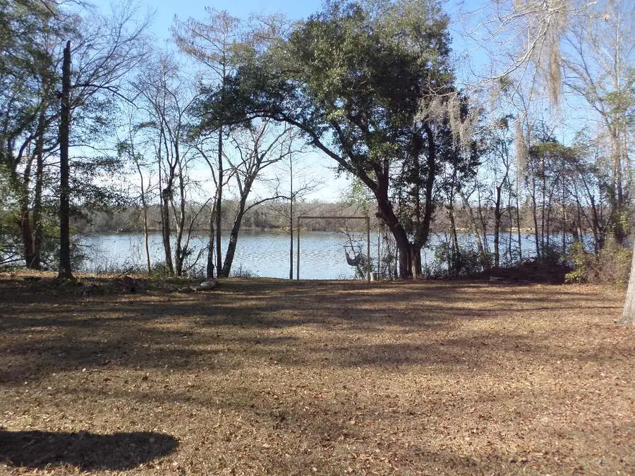 226 Riverchase Dr, Bainbridge, GA 39819 - Image #2