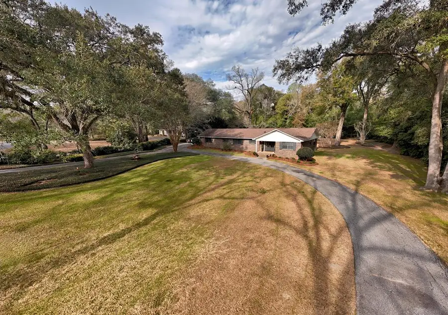 1605 Pineland Drive, Bainbridge, GA 39819 - #3