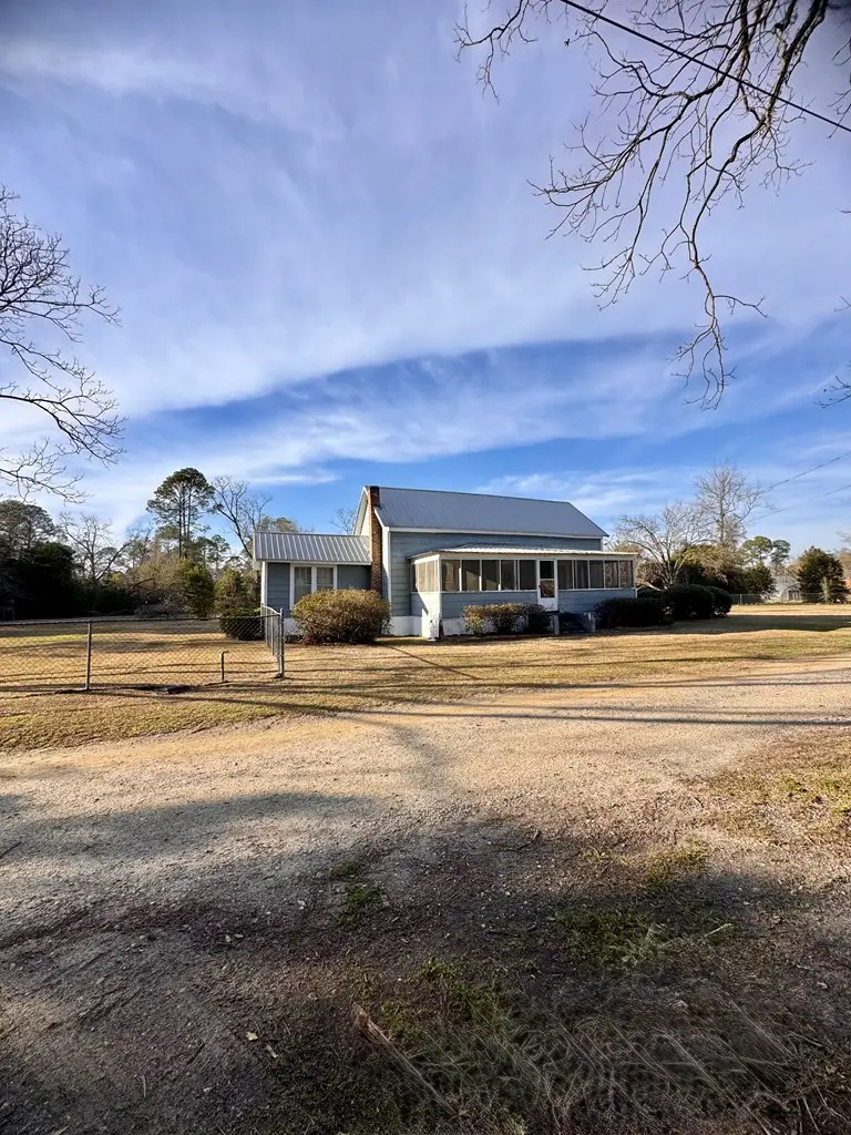 277 Porter Street Sw, Pelham, GA 31779 - #2