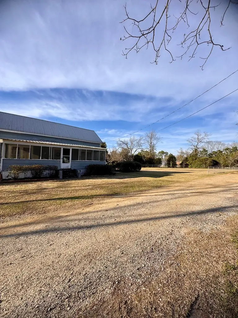 277 Porter Street Sw, Pelham, GA 31779 - #3