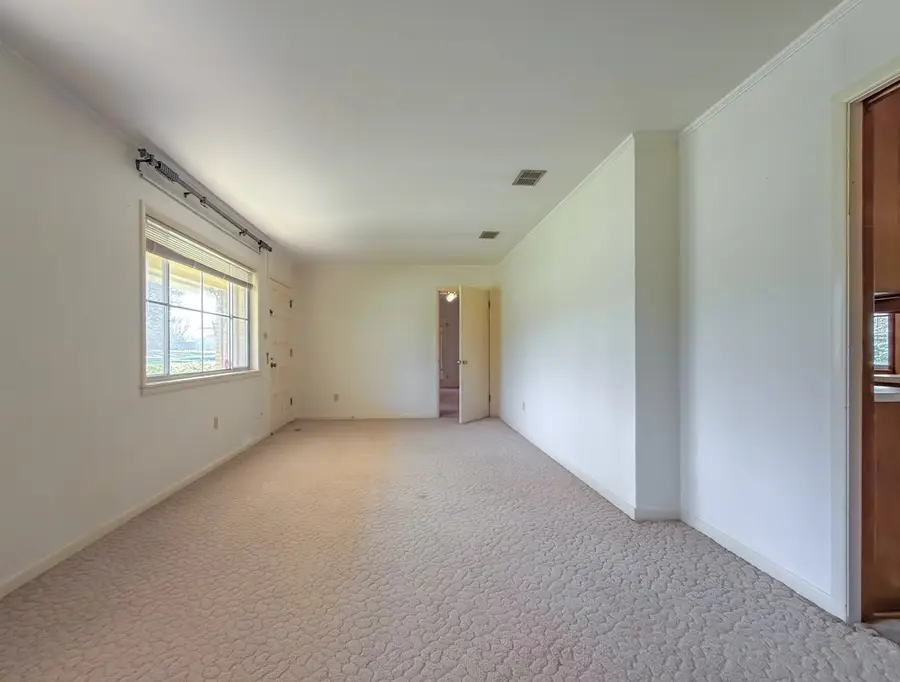 570 E Pine Street, Colquitt, GA 39837 - #3