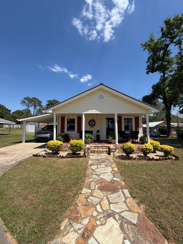 217 S Main, Attapulgus, GA 39815