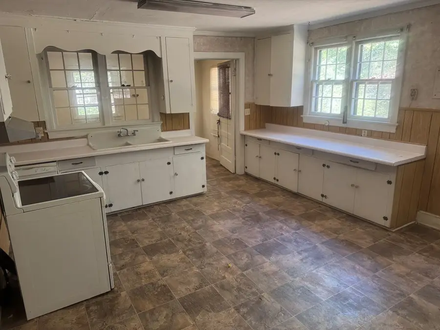 600 5th St Se, Cairo, GA 39828 - #3