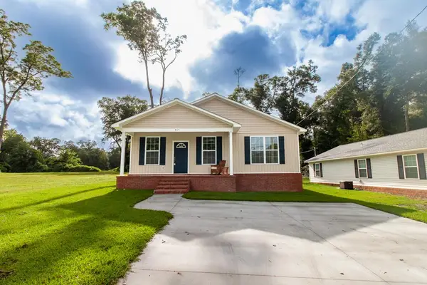 415 Charles St, Bainbridge, GA 39819
