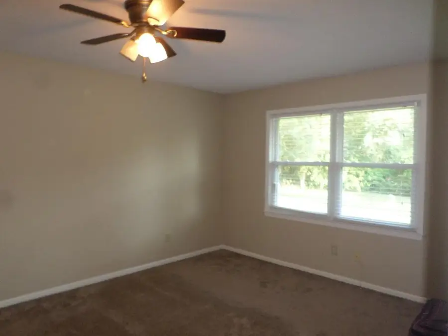 1102 Douglas Dr., Bainbridge, GA 39819 - #2