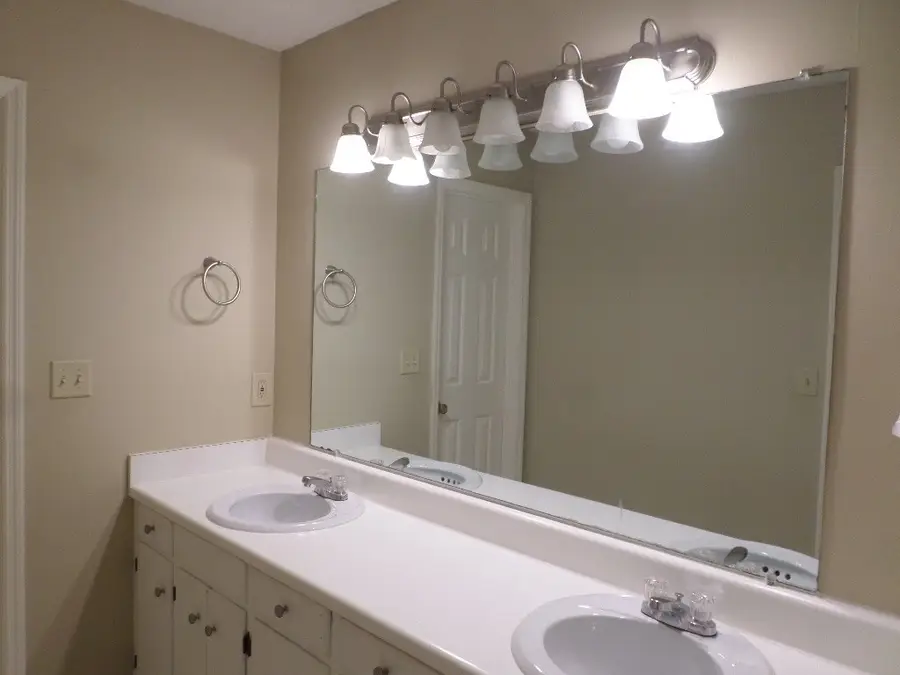 1102 Douglas Dr., Bainbridge, GA 39819 - #3