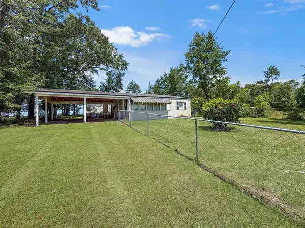 7991 Parkside Circle, Donalsonville, GA 39845