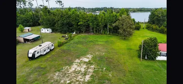 7969 Lakeshore Dr., Donalsonville, GA 39845
