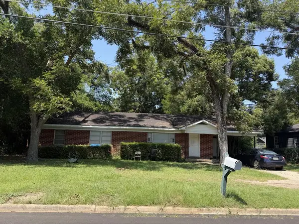 914 Anderson, Bainbridge, GA 39819