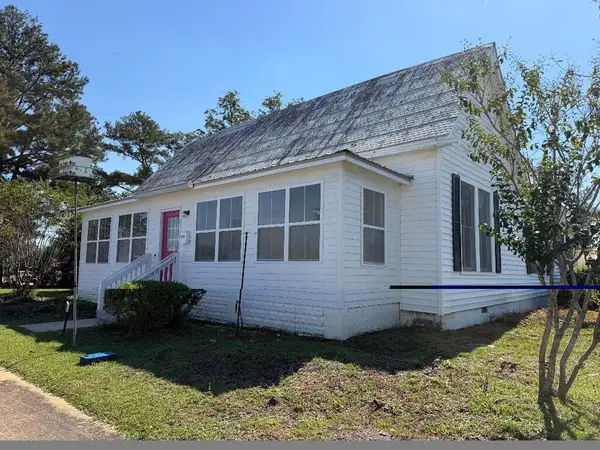 135 W Broad Avenue, Whigham, GA 39897