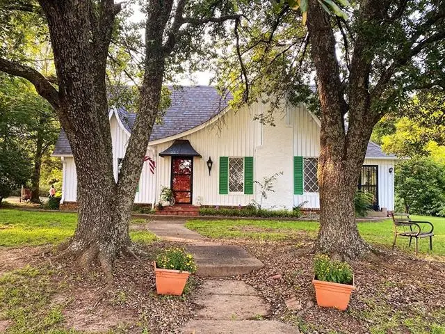 100 Smith Street, Naples, TX 75568 - Image #1