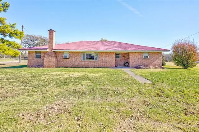 203 Washington Avenue, Strawn, TX 76475 - Image #2