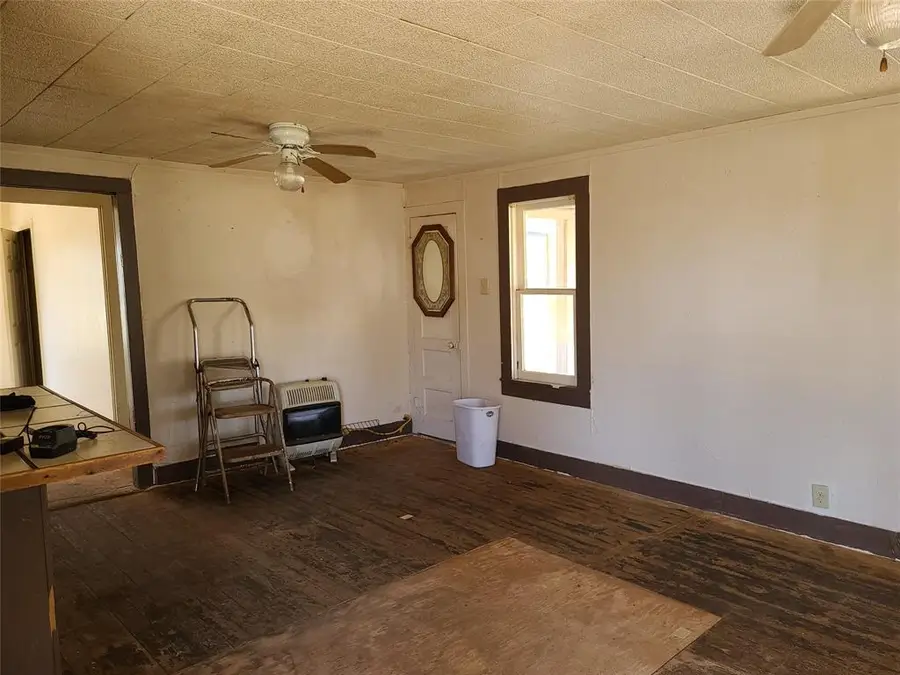 1507 Avenue J, Brownwood, TX 76801 - Image #2