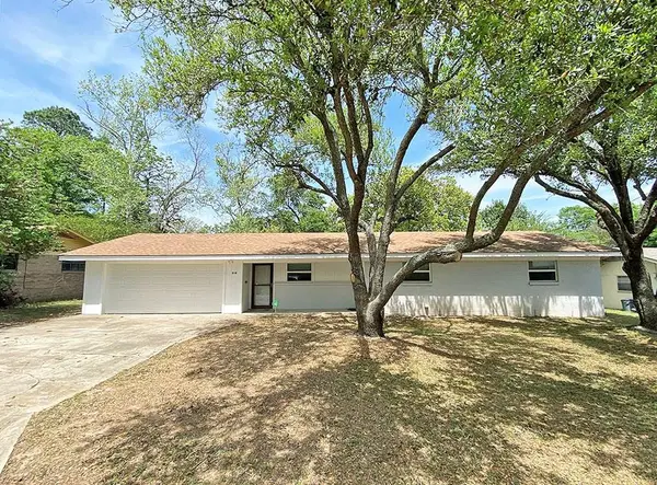 514 Ravenwood Drive, Athens, TX 75751