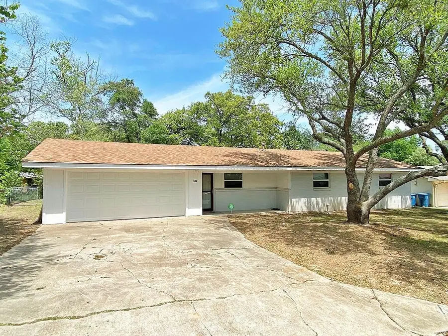 514 Ravenwood Drive, Athens, TX 75751 - Image #2