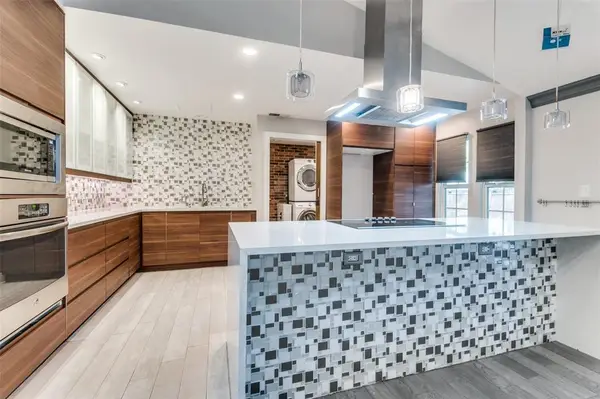 1113 Edwards Court S, Irving, TX 75062