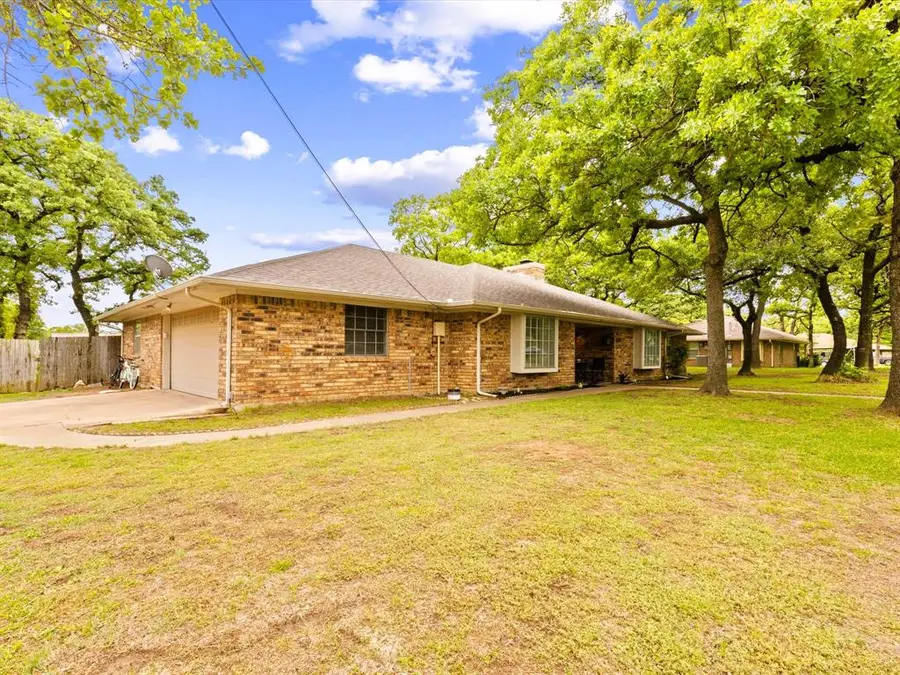 5205 N Highland Drive, Granbury, TX 76049 - #2