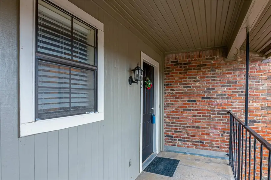 2733 Silver Creek Drive #205, Arlington, TX 76006 - Image #2