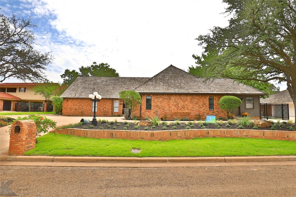 33 Cypress Point Street, Abilene, TX 79606 ERA
