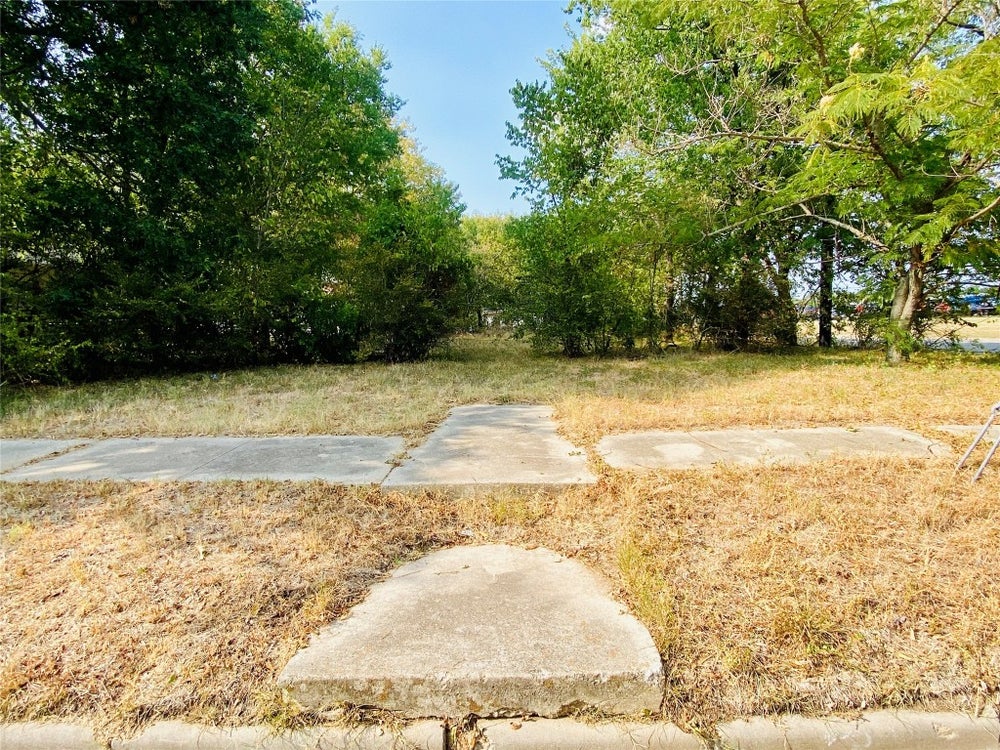 313 Belcher Street, Gainesville, TX 76240 ERA