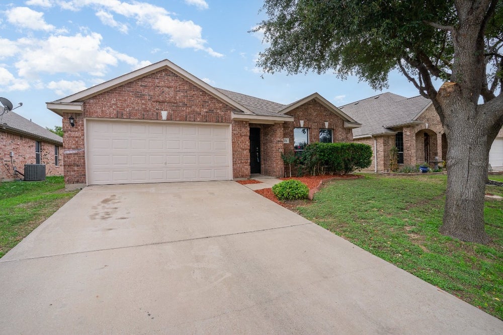124 Valley View Drive, Waxahachie, TX 75167 ERA